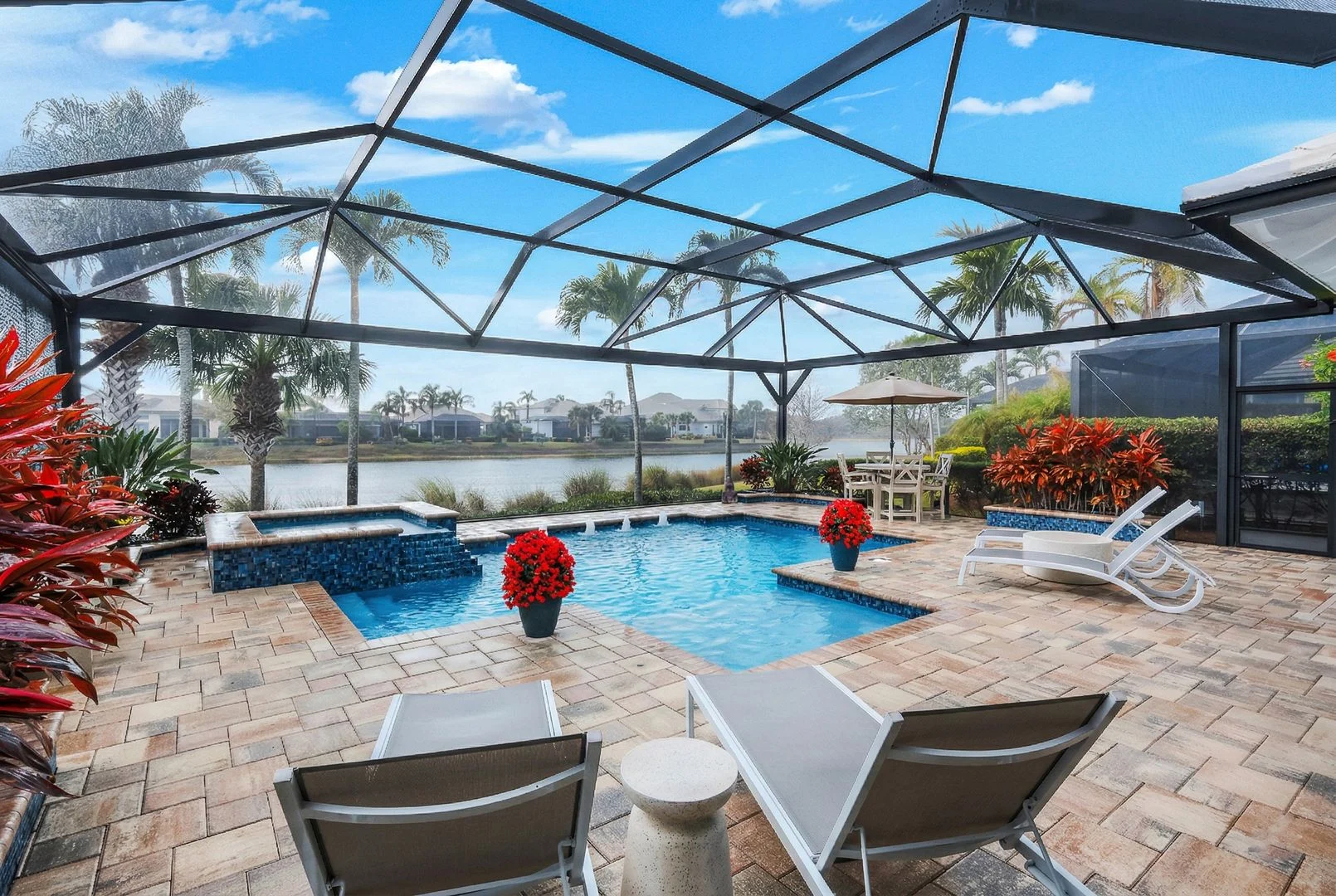 6475 Warwick Ave, Naples, FL 34113 (37)