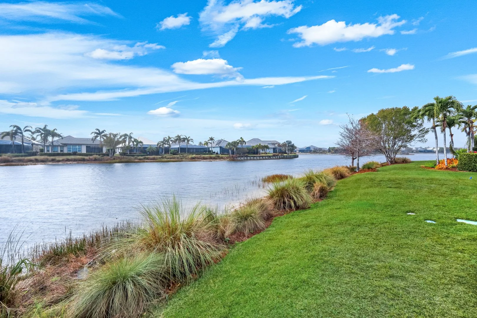 6475 Warwick Ave, Naples, FL 34113 (40)