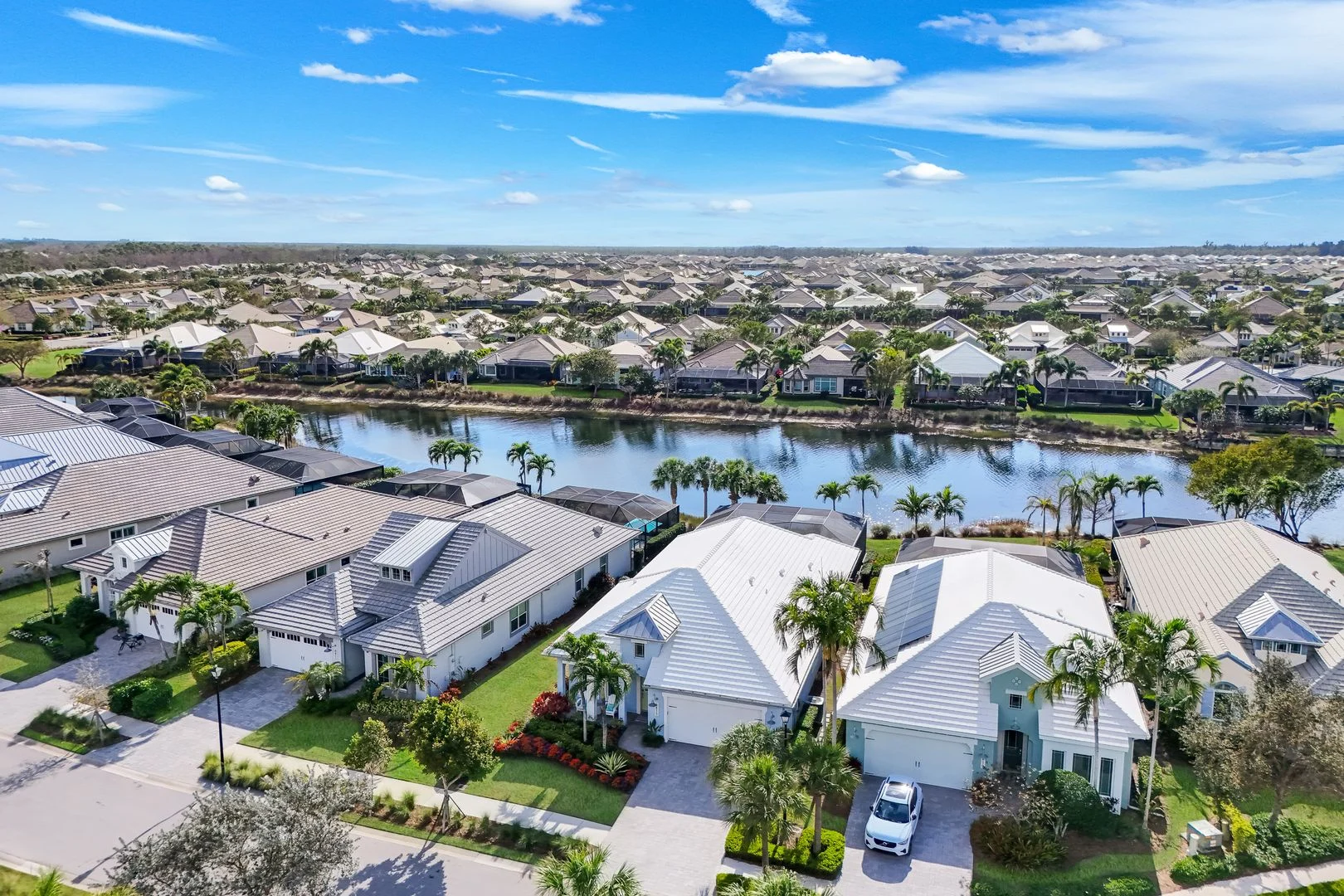 6475 Warwick Ave, Naples, FL 34113 (44)