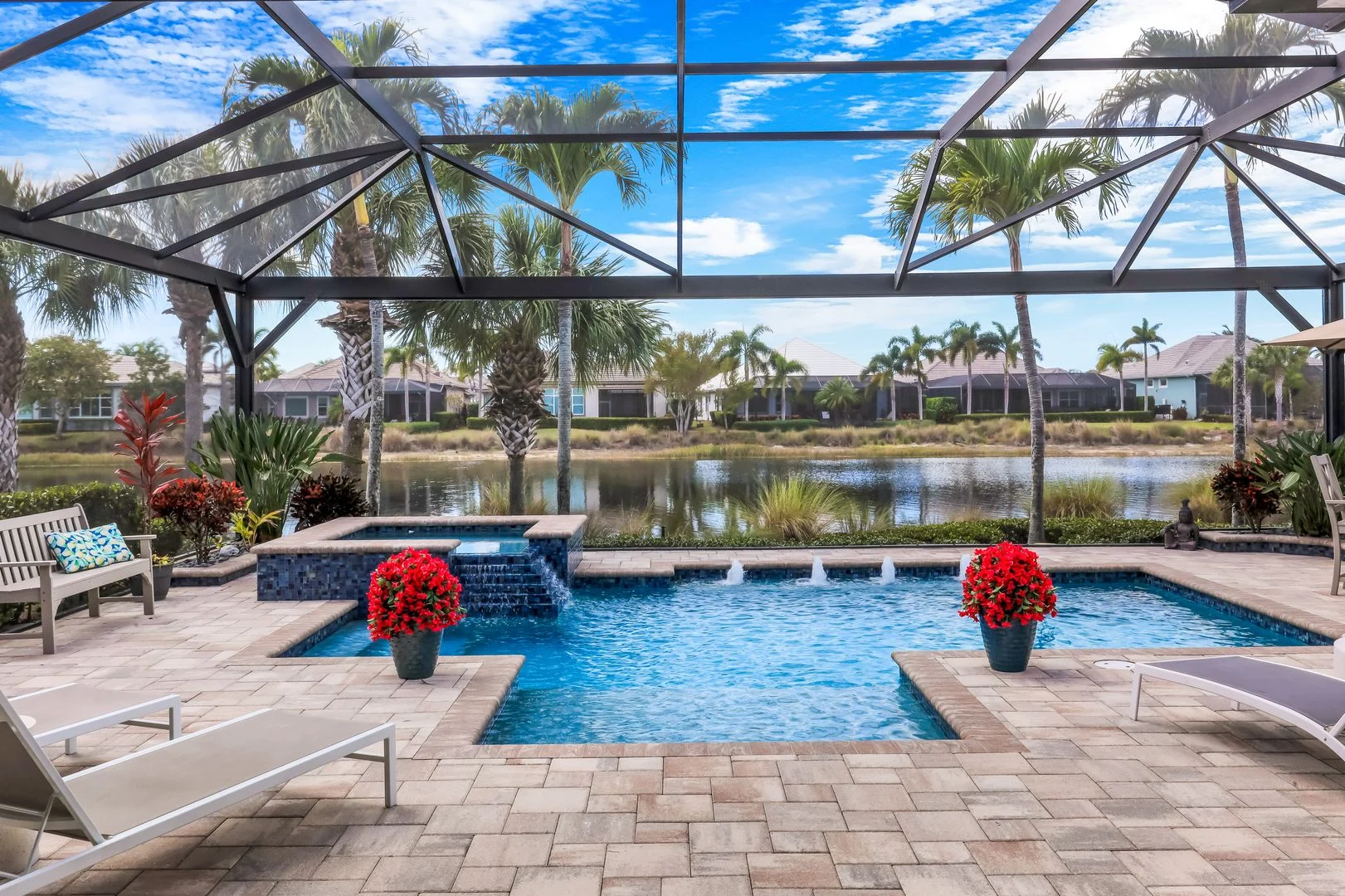 6475 Warwick Ave, Naples, FL 34113 (56)